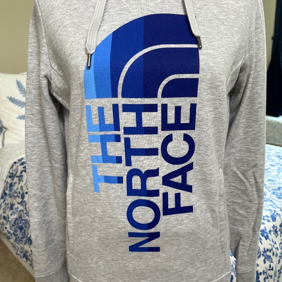 Women's North Face Light Gray Heather Urban Navy Trivet Pullover Hoodie Size S - Picture 3 of 15